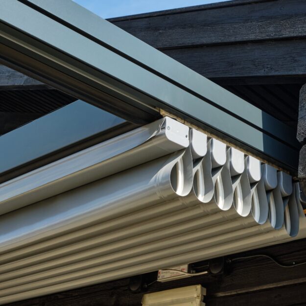 Retractable Roof Canopy Awning