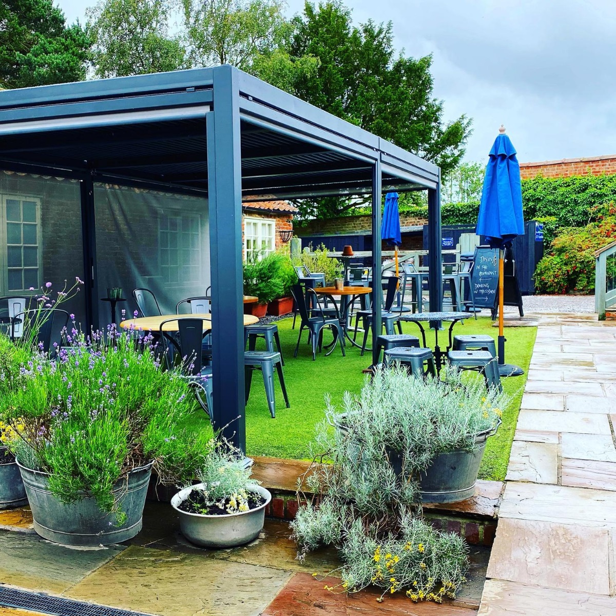 Quadrat Gazebo at the Durham Ox Pub