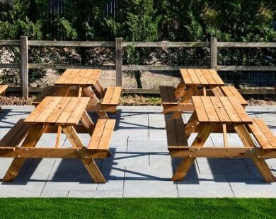 how to clean picnic tables