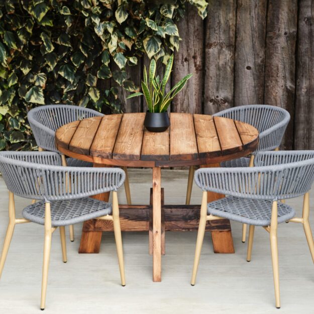 Commercial Round Outdoor Table Chunky Wooden