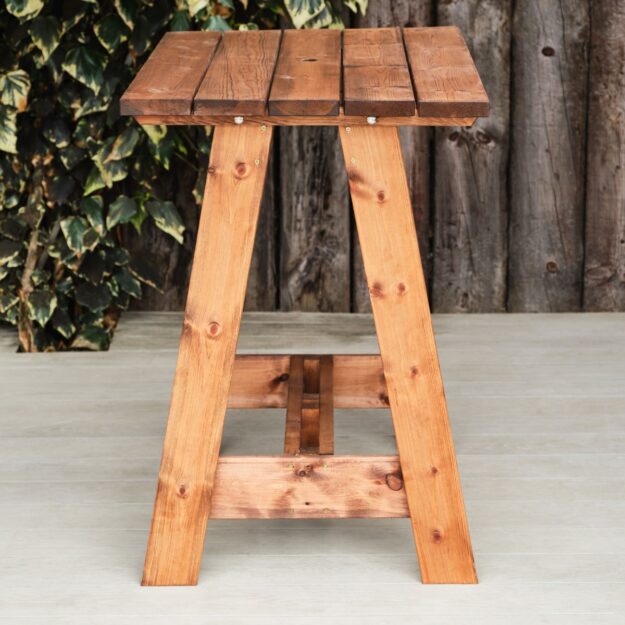 Outdoor Poseur bar table