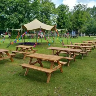 Commercial Picnic Tables