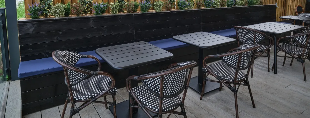 Commercial Outdoor Dining Tables